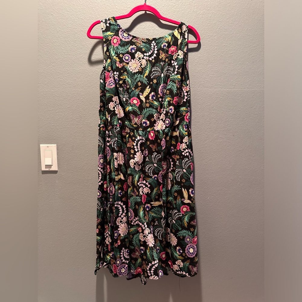 Retrolicious bird dress.